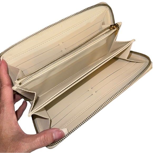 LOUIS VUITTON LV Vernis Long Yellow Patent Leather Long Wallet - Picture 2 of 2